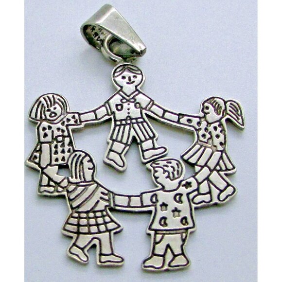 Taxco Sterling Silver Pendant Circle Of Friends Children Teacher Mother - Picture 1 of 2